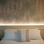 Дом отдыха 3 Bedrooms Old Town Secret Gem With Private Garden *