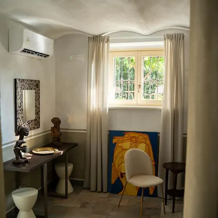 3 Bedrooms Old Town Secret Gem With Private Garden Nyaraló