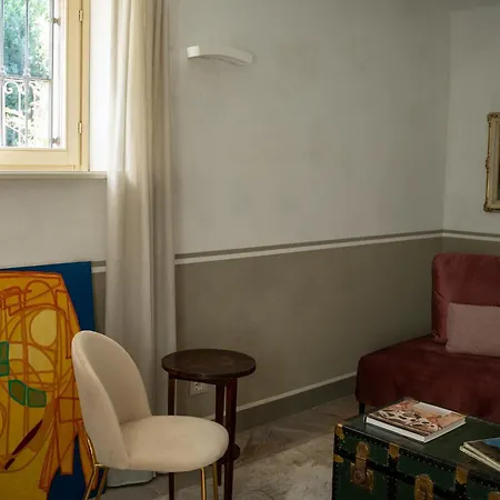 3 Bedrooms Old Town Secret Gem With Private Garden * サルッツォ