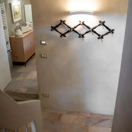 別荘 3 Bedrooms Old Town Secret Gem With Private Garden サルッツォ
