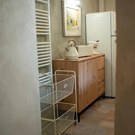 3 Bedrooms Old Town Secret Gem With Private Garden 別荘