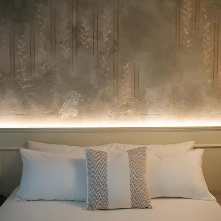 別荘 3 Bedrooms Old Town Secret Gem With Private Garden *