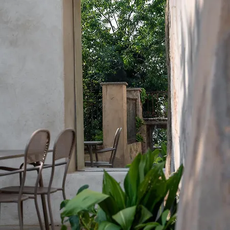 別荘 3 Bedrooms Old Town Secret Gem With Private Garden サルッツォ
