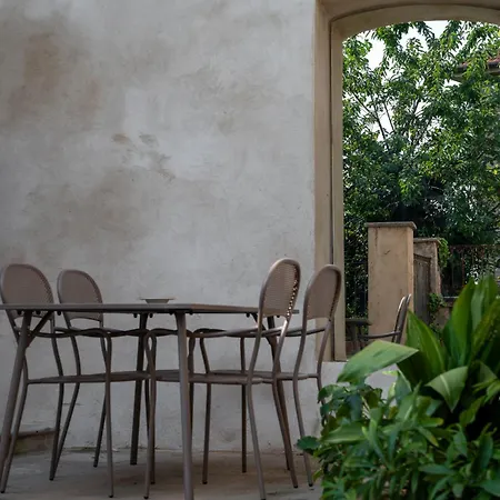 3 Bedrooms Old Town Secret Gem With Private Garden 別荘 サルッツォ