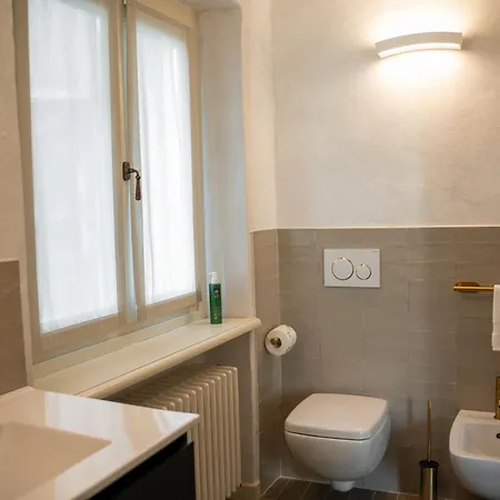 別荘 3 Bedrooms Old Town Secret Gem With Private Garden サルッツォ