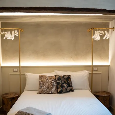 3 Bedrooms Old Town Secret Gem With Private Garden